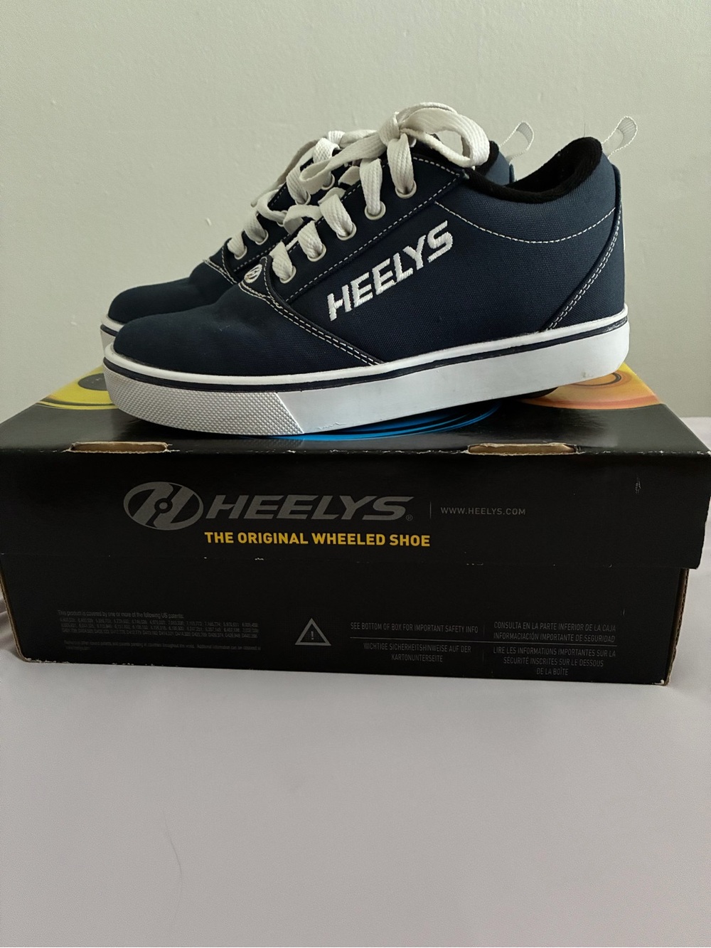 Heelys Navy Blue and White Kids Skate Sneaker with Removable Wheel